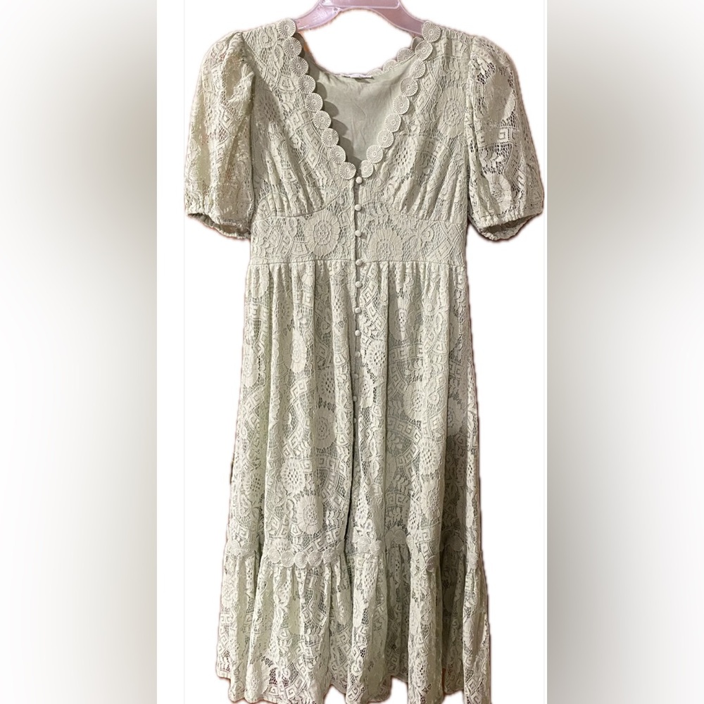Lace Puff-Sleeve Midi Dress in Sage Green